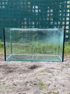 92 cm x 49 cm x 36 cm Aquarium/Fish Tank