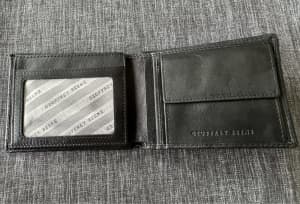 Geoffrey Beene trifold leather wallet