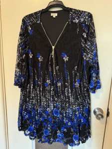 Avenue By City Chic Womens Tunic Top Blue Size 26 28 30 As New EUC