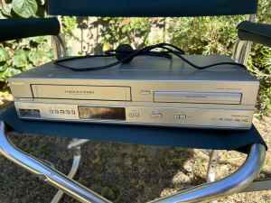 DVD VCR Combo Phillips DVP 3200V