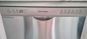 Fisher and Paykel 60cm free standing dishwasher
