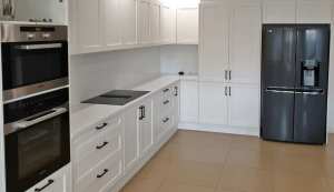 Shaker door kitchen cabinets two pac painted matt white