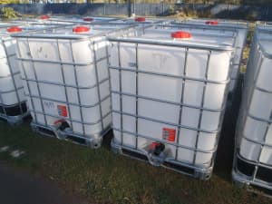 1000 liter IBCs washed clean as. 