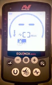 Minelab Equinox 800 Metal Detector with spares and accessories