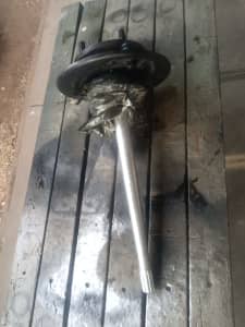 Land-Rover Early rear axle -SHORT- semi floating type. *****1954