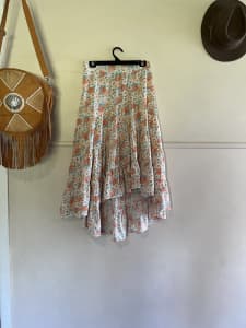 Petal and Pup brand high-low skirt ladies size 10 VGC