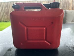 Super Cheap Auto petrol Jerry can