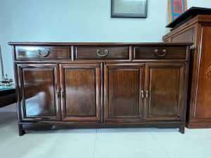 Perfect condition Chinese solid rosewood buffet