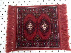 Antique/vintage middle eastern wool prayer mat/rug/carpet