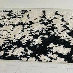 Black and white statement Floor Rug -pick up only from mango hill