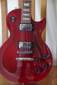 Gibson Les Paul Studio electric guitar 2003