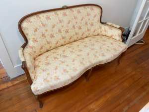 Antique lounge with matching armchair