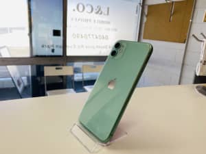 iPhone 11 64gb green unlocked with invoice warranty