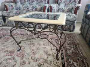 Quality and stylish coffe Table 66x66cm