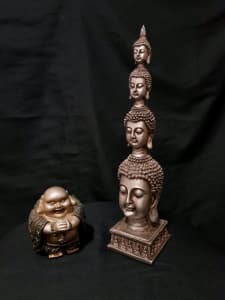 Buddah figures x2 