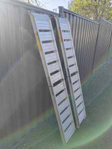 Aluminium folding loading ramps 220kg max load