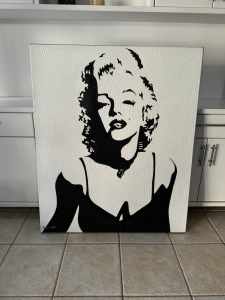 Marilyn Monroe dotted canvas