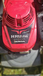 Honda HRU 216 Lawnmower 