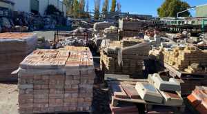 Mixed Selection of Pavers from $0.80 each - Vinsan Salvage G1639