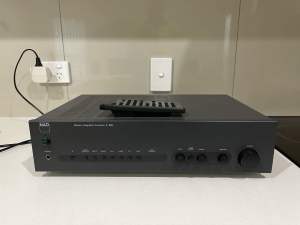 NAD C320 Integrated Amplifier *Great Condition* With Remote 💯