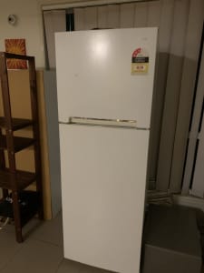 Heller 362L fridge freezer
