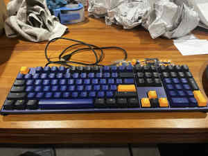 Ducky One 2 Horizon Blue Mech Keyboard Cherry Red