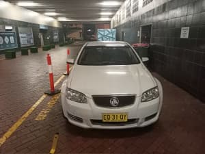 NEED TO BE SOLD MAKE AN OFFER 2011 HOLDEN OMEGA COMMODORE SIDI V6