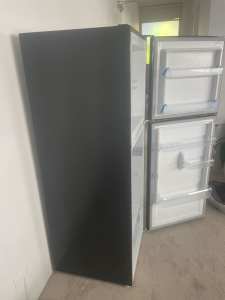 Black 202L fridge