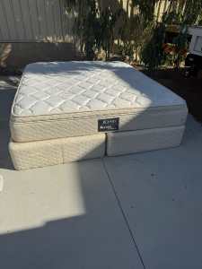 King bed used in good condition $100