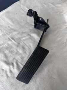 HQ Holden Auto Accelerator Pedal with Kick-down Switch