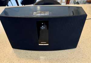 Bose Soundtouch 30 Bluetooth, Wi-fi and Aux