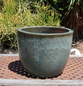 Green Glazed Garden Plant Pot NEW