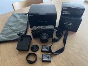 Fujifilm X-Pro 3 (Dura Titanium) camera XF35mmF2 lens Accessories