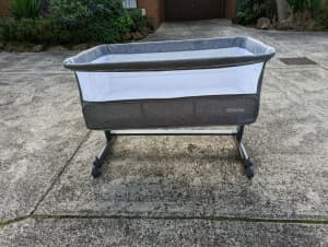 Baby Bassinet in excellent condition for sale