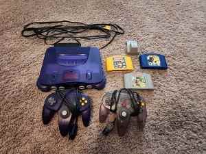 N64 Console, 2 Controllers, 3 Games And Rumble Pack. All Tested And Wo
