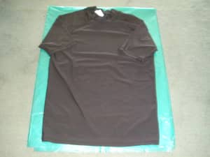 NEW Size M Black/Nylon/Elastene Rashi Vest-Ultra Violet UPF 50 