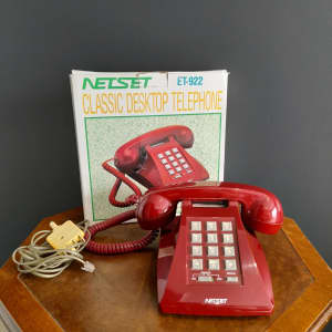 Vintage retro Netset red phone