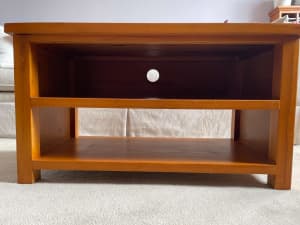 Small, solid timber entertainment unit