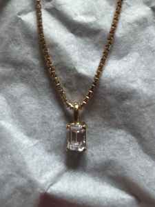 9ct gold box chain and crystal pendant