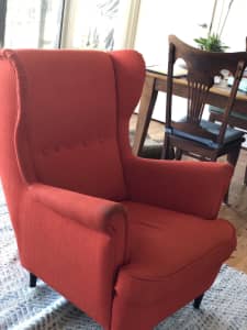 Comfortable, classic arm chair, pre-loved