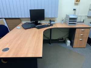 Office Desk and Return