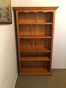 Wooden bookcase 