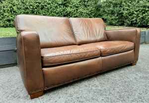 Stunning 2-3 Seat Cigar Leather Chesterfield Club Lounge Couch Sofa