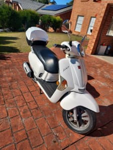 Kymco Like 125cc parts scooter