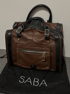 SABA leather barrel bag