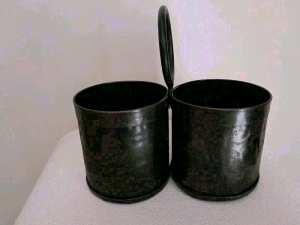 Lovely Indian double iron pot/holder Approx 21.5cmW 11H 20 to tp handl