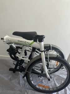 Dahon suv d6 (folding bike)
