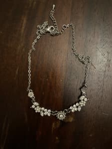 New Angelique brand pearl and crystal necklace
