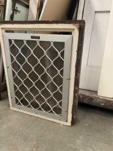 Small Timber Fixed Panel Window with Security Screen - Vinsan G1799