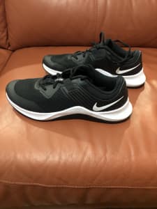 Nike boys shoes US size 9